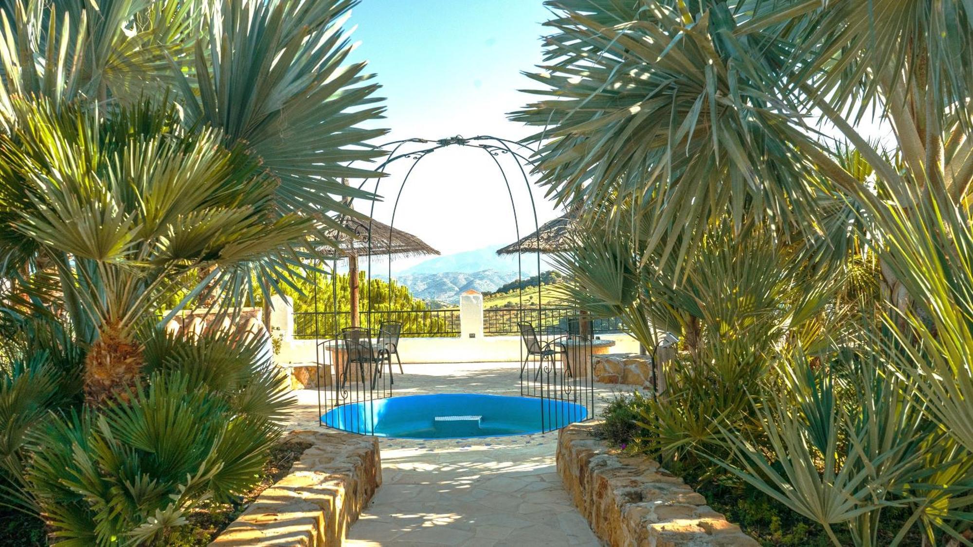 Private Detached Chalet With Own Jacuzzi Mi Dushi Tolox Luaran gambar