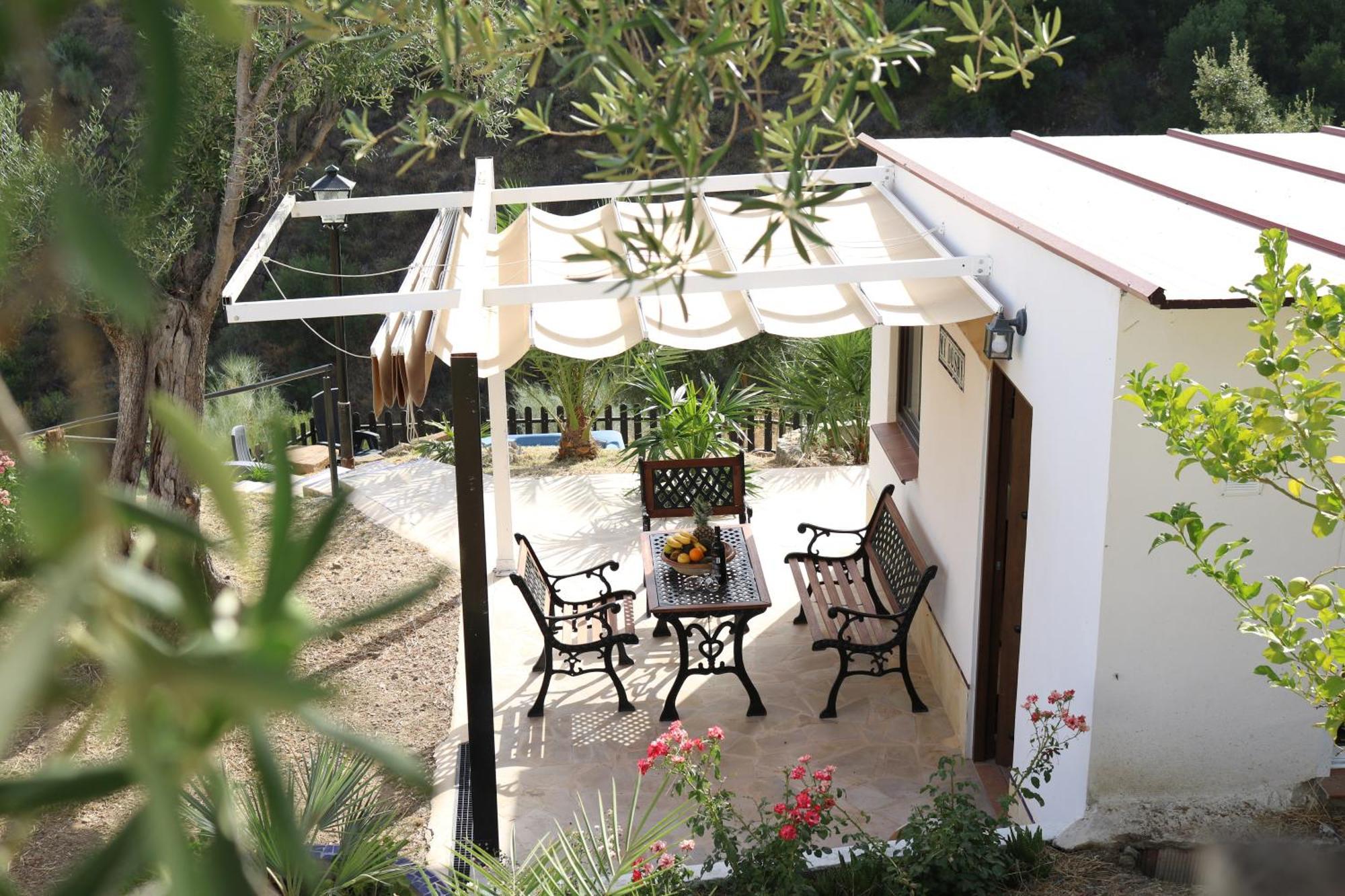 Private Detached Chalet With Own Jacuzzi Mi Dushi Tolox Luaran gambar