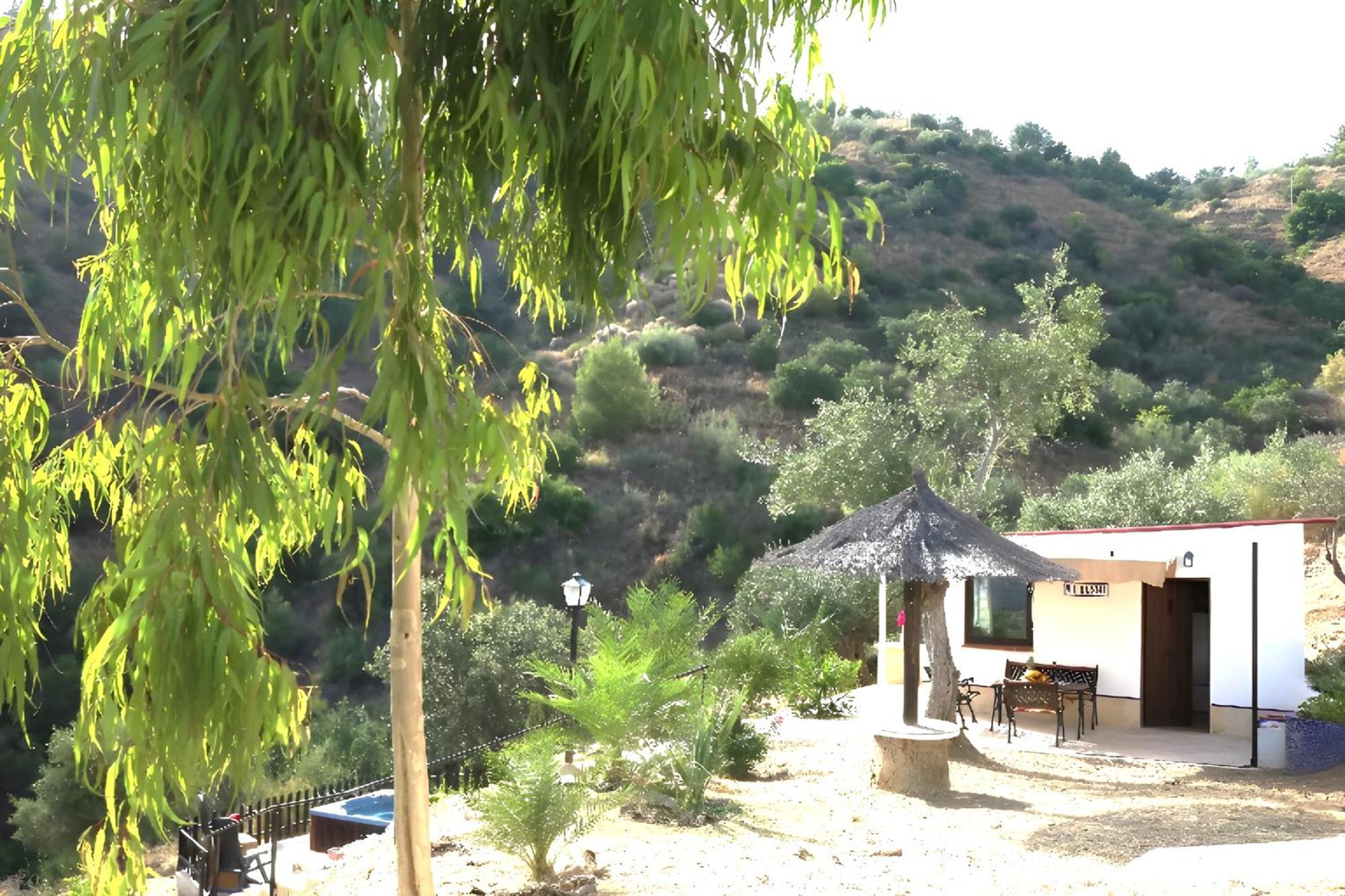 Private Detached Chalet With Own Jacuzzi Mi Dushi Tolox Luaran gambar
